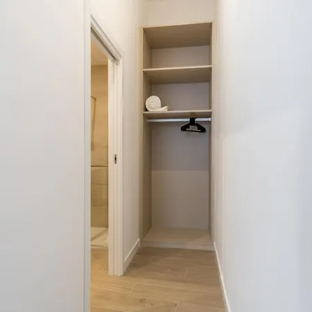 Apartment Modern Duplex -2bedrooms 2bathrooms-las Letras Madrid
