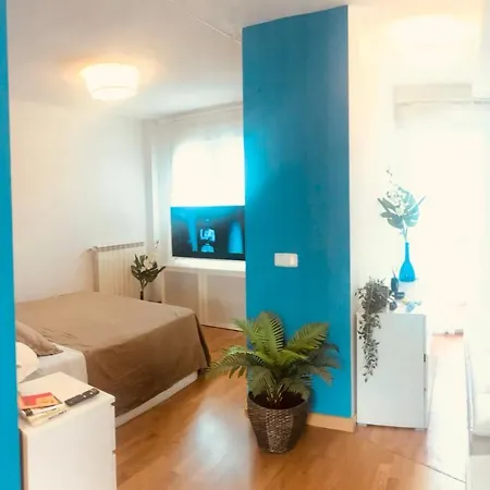 Apartamento Penthouse Independiente A 3 Paradas En Metro De Atocha *