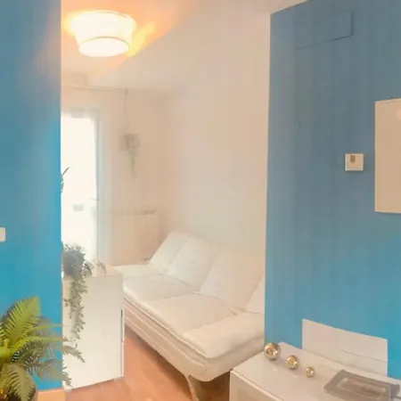 Apartamento Penthouse Independiente A 3 Paradas En Metro De Atocha *