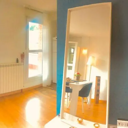 Penthouse Independiente A 3 Paradas En Metro De Atocha Apartamento Madrid