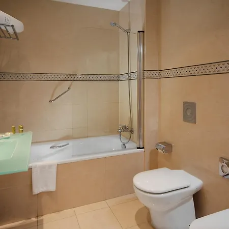Exe Zarzuela Park Hotell 3*