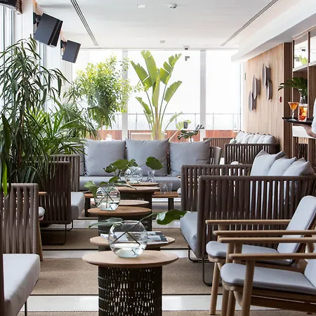 Me Reina Victoria By Meliá Hotel Madrid