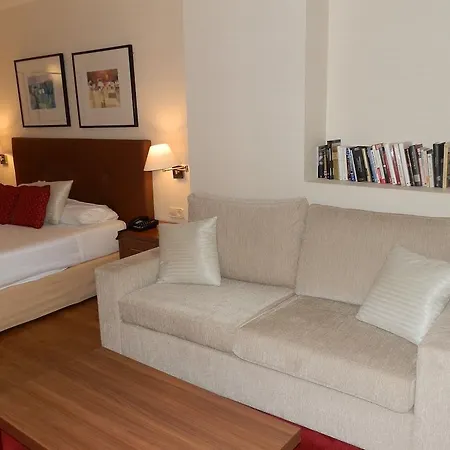 Aparto-hotel Rosales 3*