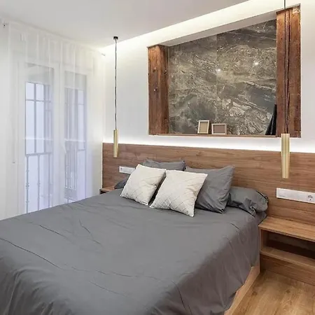 Elegante Apartamento De 3 Dormitorios * Madrid
