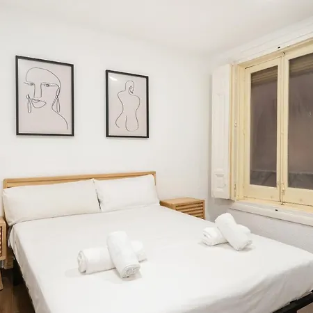 아파트 Apartamento En La Puerta Del Sol