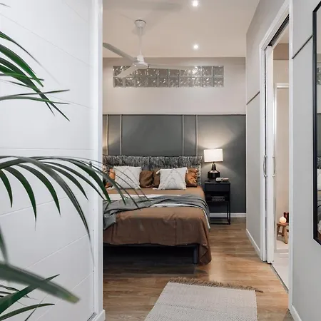 Ekonda- 2 Bedroom In Trafalgar Apartmán *