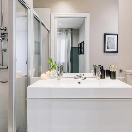 Ekonda- 2 Bedroom In Trafalgar Apartmán *