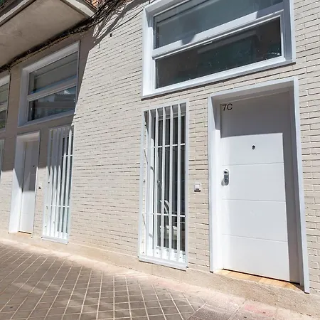 Apartamento 1 Min Metro A Pie, 4km De Sol, Centro De C *