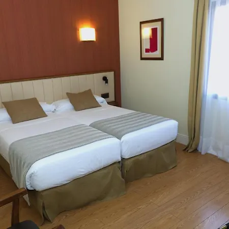 Hospedium Condes 3*