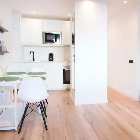 1 Bedroom 1 Bathroom Furnished - Salamanca - Executive Style - Mintystay *