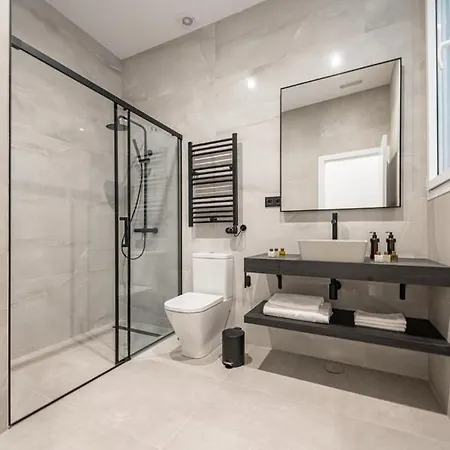 아파트 Malasana VII 3Br 3Bh