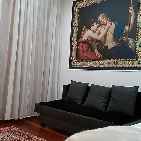 Orient Apartment Madrid