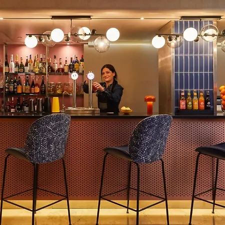 Voco Retiro By Ihg Madrid