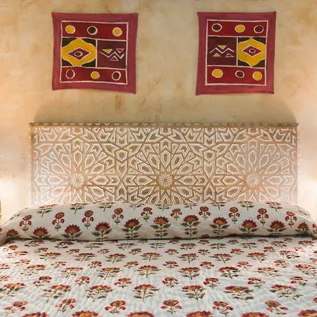 Artistic Hostel *