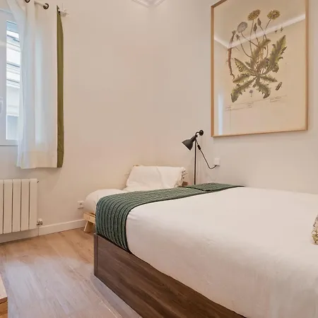4 Bears Sharehome * Madrid
