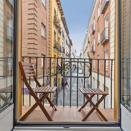 4 Bears Sharehome Madrid