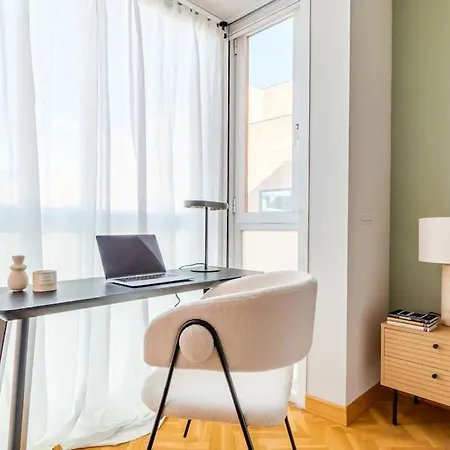 Apartment Con Parking Y Piscina