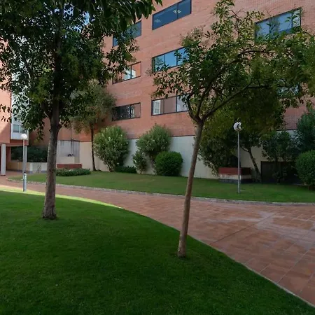 Con Parking Y Piscina Madrid