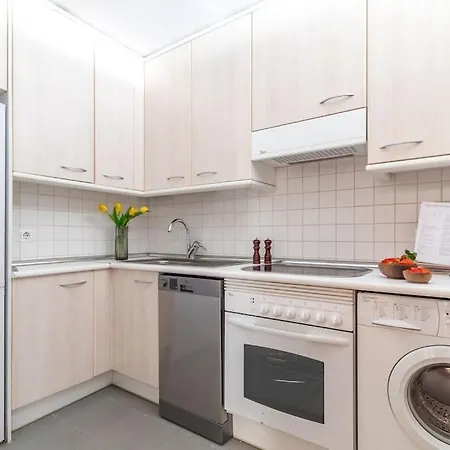 Apartment Con Parking Y Piscina