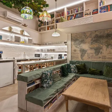 4 Bears Sharehome Guest house Madrid