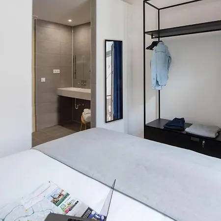 Room00 Gran Via *