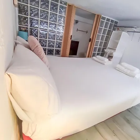 아파트 At Street Level 20 Min From Sol-piern 마드리드