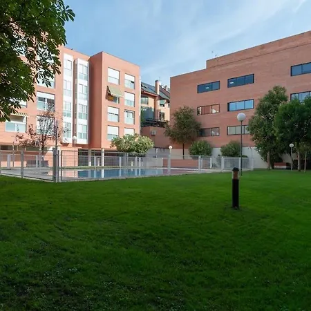Apartment Con Parking Y Piscina *