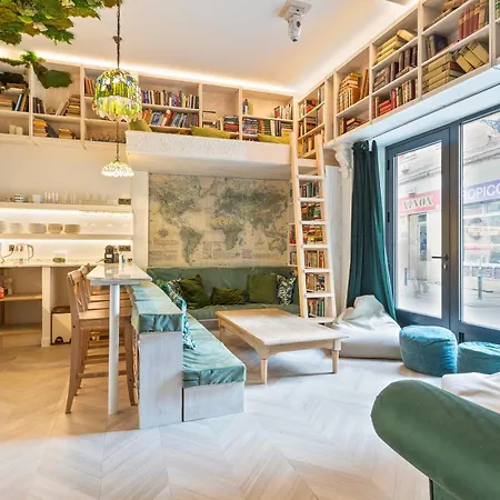4 Bears Sharehome Guest house Madrid