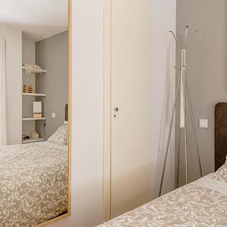 Chueca - Pedro Zerolo By Sharingco Apartment