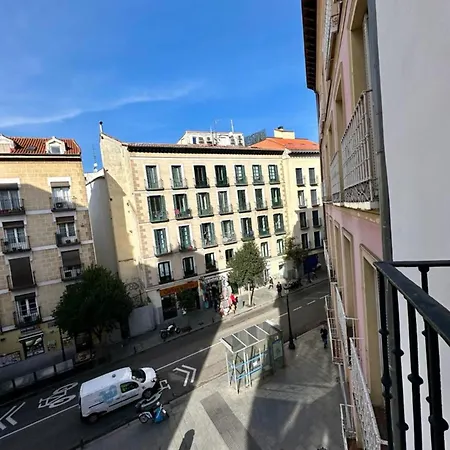Deluxe 7pax En La Latina-centro De E2 * Madrid