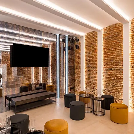 아파트 Malasana VII 3Br 3Bh *