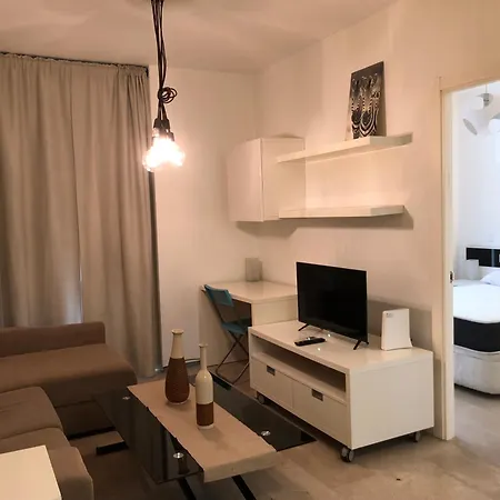 Apartamento Unico En Embajadores Madri