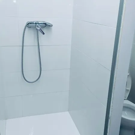 Albergue 165 *