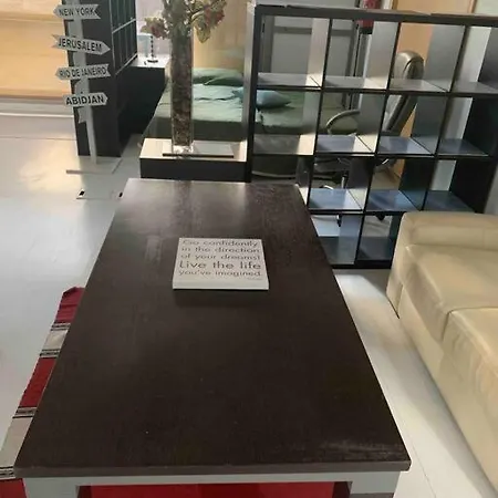 Studio-loft Con Terraza شقة