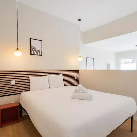 Apartment In Madrid-fp02 *