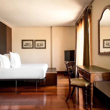 Hotel Real