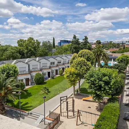 Hotel Osuna 4*
