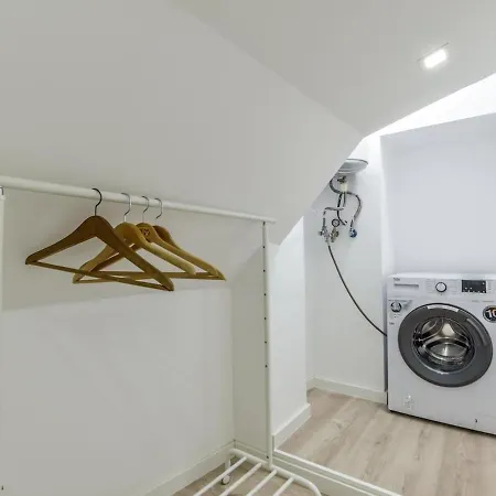 En Rio Reformados Alquiler Temporal Apartment Madrid