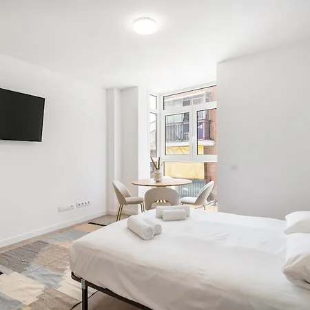 En Vallecas Apartment *