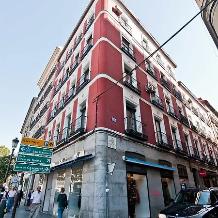 Plaza De La Cebada * Madrid