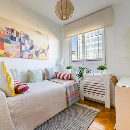 Apartment Atico Con Terraza, Parking Y Piscina Madrid