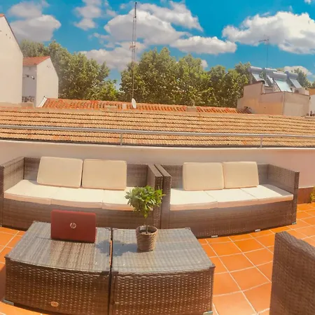 Penthouse Independiente A 3 Paradas En Metro De Atocha Madrid