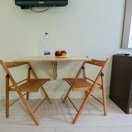 Recoletos Aparthotel