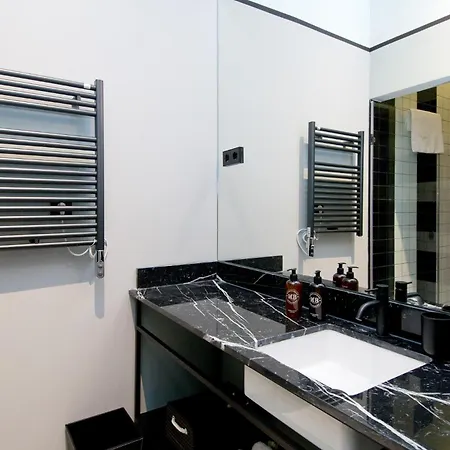 De Dios 17 Boutique Apartahotel 4*