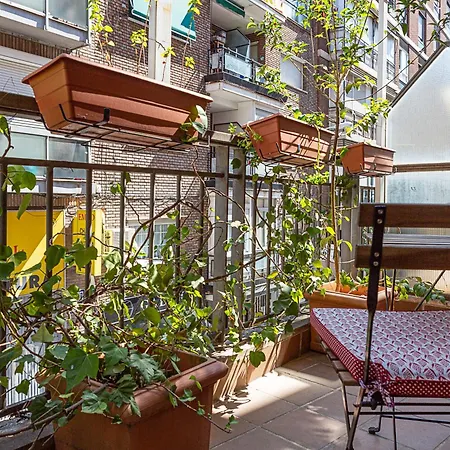 Cute 1 Bedroom With A Balcony * Madrid