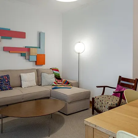 Cute 1 Bedroom With A Balcony Apartment