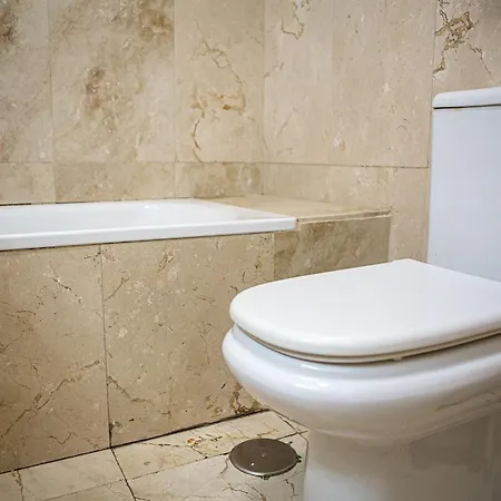 Cute 1 Bedroom With A Balcony Madrid