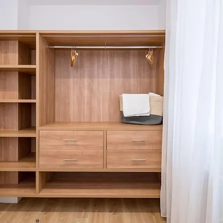 Salamanca Ii 2br 2bh
