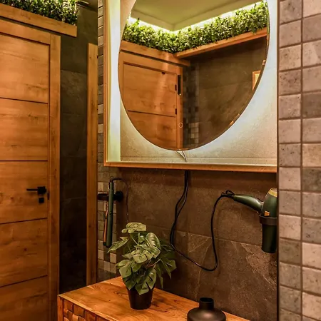 Eliseo - Livingcoworking - Malasana Hostal