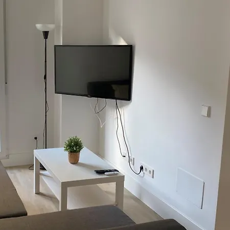 Cerca Del Estadio Santiago Bernabeu Apartment *